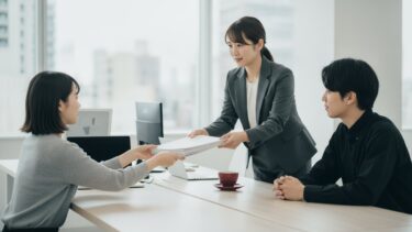 代理店・制作会社への依頼書（RFP・オリエンシート）の作り方｜項目と記入例