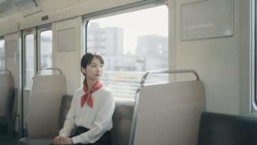 電車の車内広告の種類｜中づり・まど上・ドア横・ステッカーの違いと選び方